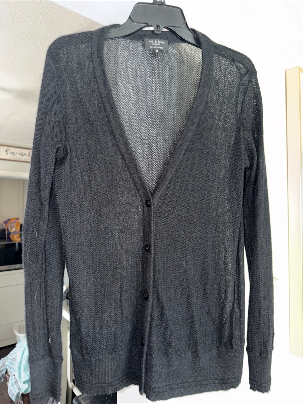 rag & bone ladies  Black Lightweight V-Neck Cardigan 💯 cashmere